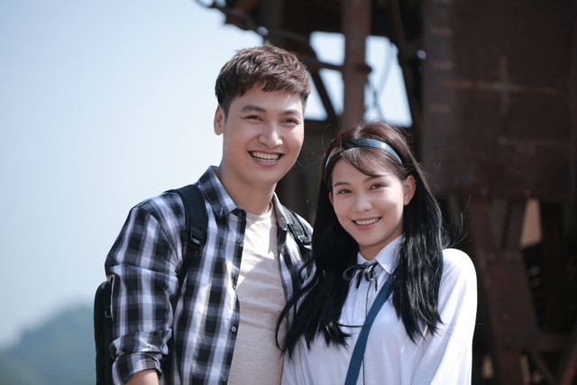 Ngoại hình đẹp cũng là lý do khiến anh thường xuyên được mời vào những vai soái ca trên màn ảnh và chiếm được cảm tình của nhiều fan nữ.