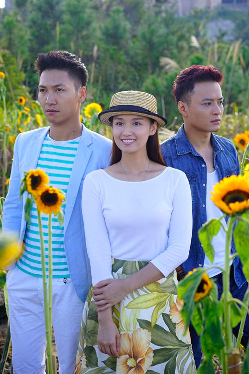  Mạnh Trường, sinh năm 1985, là nam diễn viên quen mặt với khán giả truyền hình phía Bắc trong các dự án phim trên sóng giờ vàng của VTV.