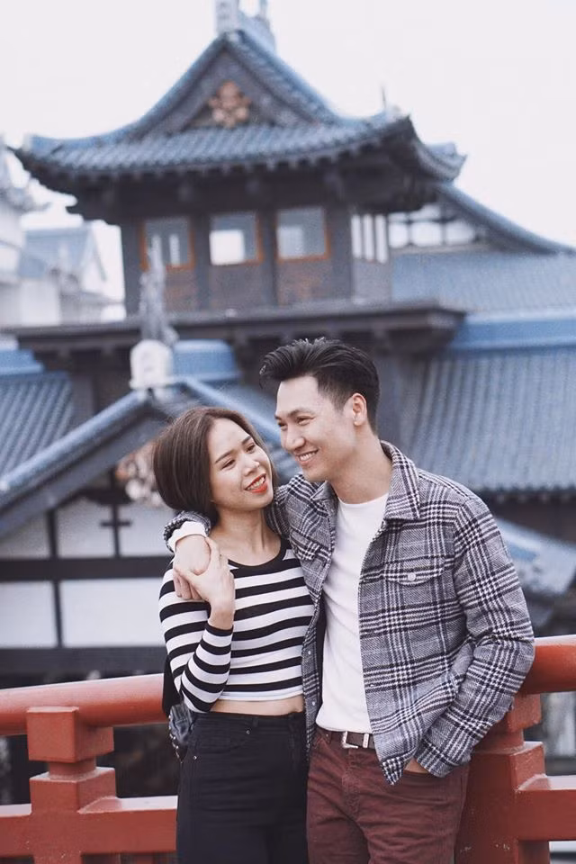 Không chỉ đồng nghiệp, khán giả mà ngay cả bà xã cũng bất ngờ vì Mạnh Trường vào vai Phong dữ dằn như vậy, khác hẳn với tính cách hiền lành và hay bị vợ bắt nạt ở nhà.