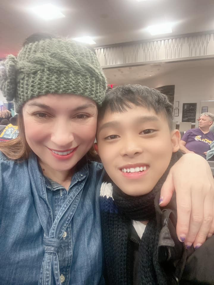 Phi Nhung tran tinh chuyen Ho Van Cuong: Do them dau vao lua!