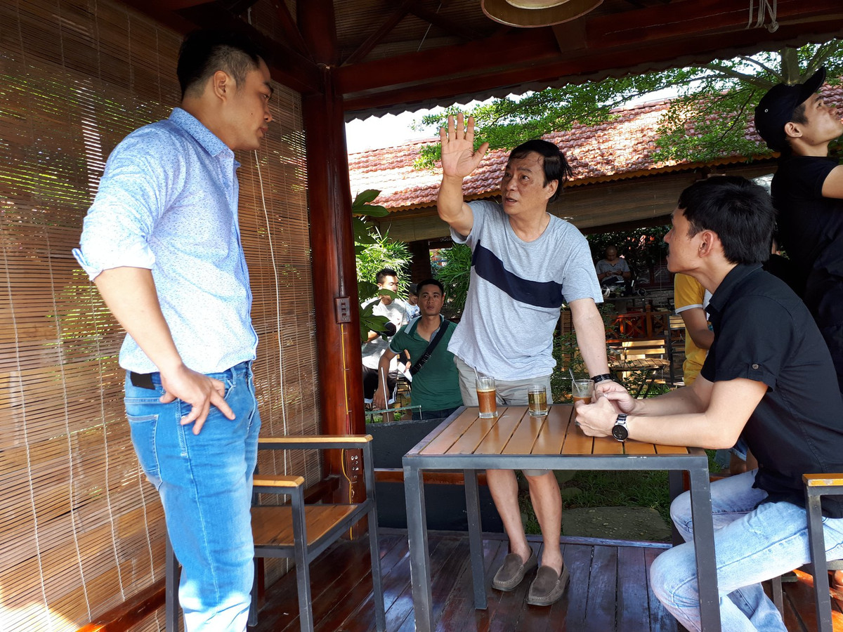 Năm 2019, thời điểm đã về hưu được 12 năm, nguyên giám đốc của VFC mới trở lại vai trò đạo diễn trong dự án phim "Sinh tử".