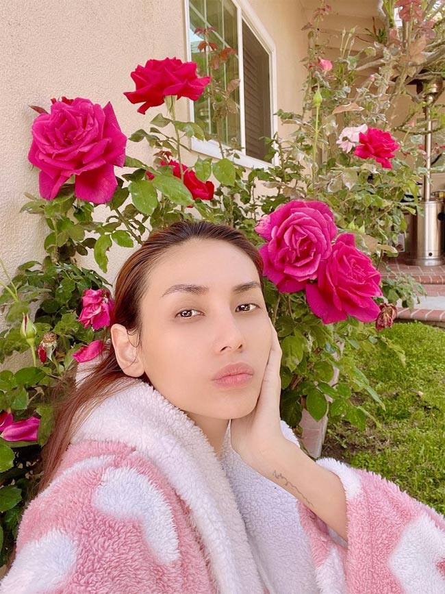 Hoàng Yến và bạn trai quen nhau từ một buổi ăn uống với bạn chung của hai người, khi cô sang Mỹ công tác.