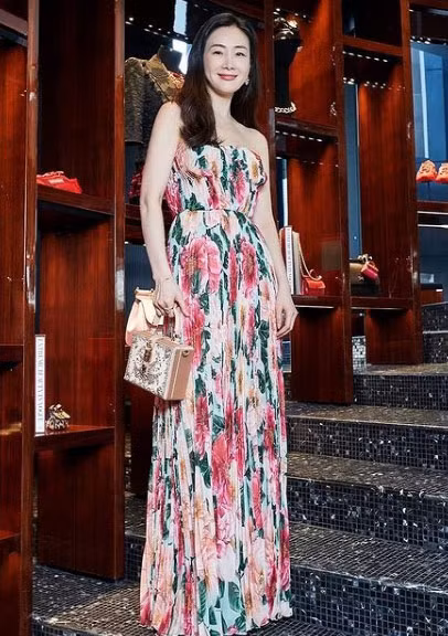  Choi Ji Woo được mệnh danh là một trong những người đẹp không tuổi của màn ảnh xứ Hàn.