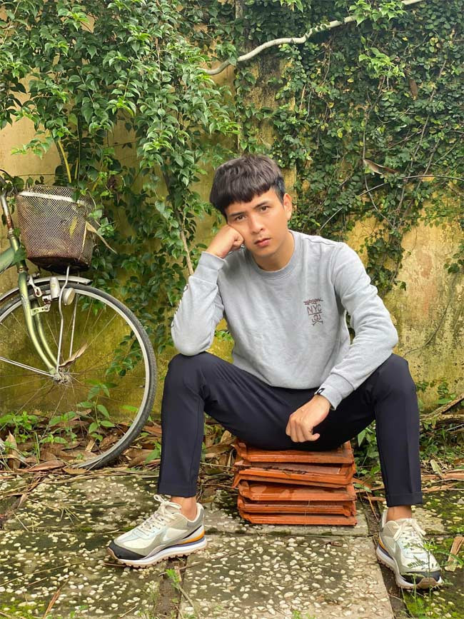 Thời gian gần đây, do dịch COVID-19 không đi hát được, Hồ Quang Hiếu có thời gian rảnh làm Tik Tok và trở thành một TikToker nổi tiếng với những clip viral triệu view nhờ nội dung bắt trend hài hước.