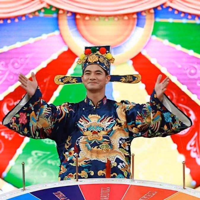 Anh đặc biệt gắn bó với vai Nam Tào trong suốt 16 mùa "Táo quân".