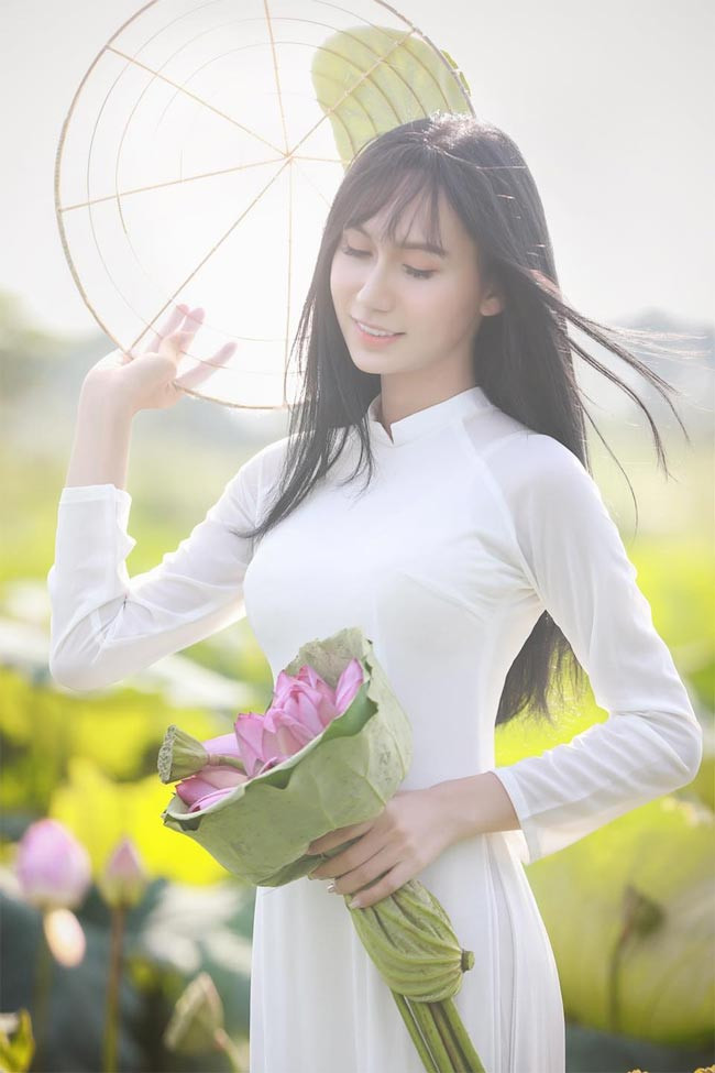 Vẻ ngoài của giọng ca “Tạm biệt nhé” ngày càng nữ tính và hoàn chỉnh hơn.