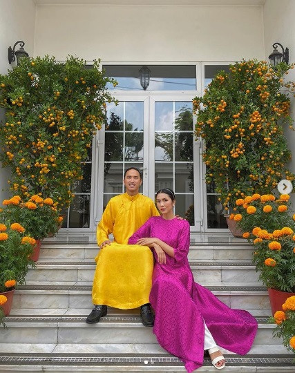 Hiên nhà với góc "sống ảo" ngập tràn sắc hoa của nàng "ngọc nữ".