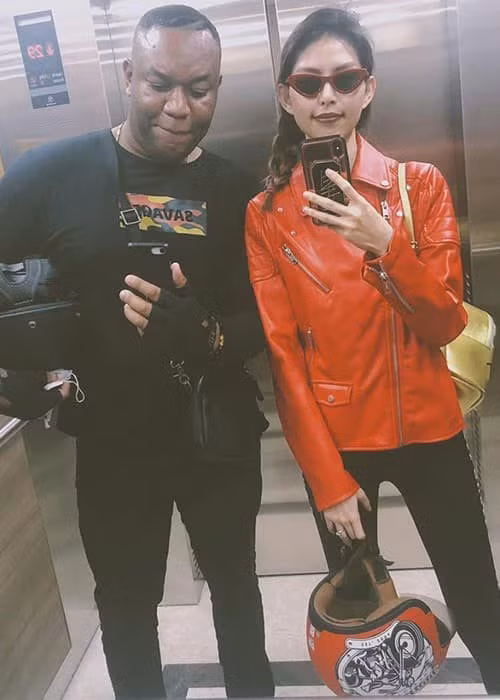 Thùy Dương từng có mối tình 2 năm với doanh nhân người Mỹ. Tuy nhiên cả hai đã chia tay dù anh này từng cầu hôn cô.