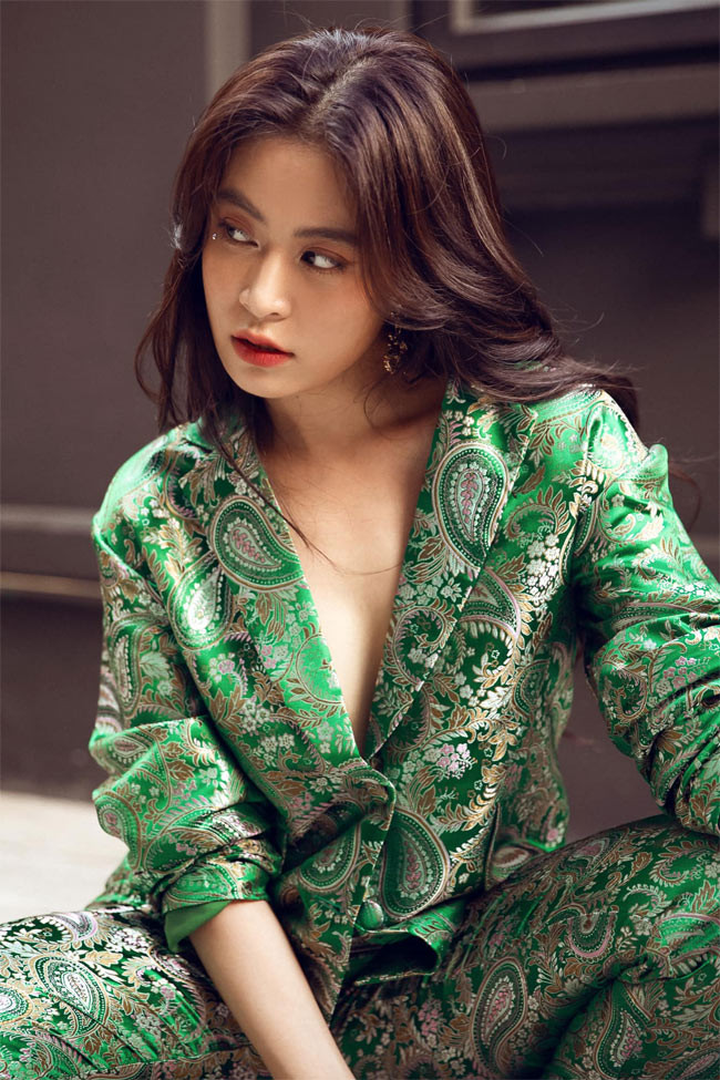 Cũng chính nhờ style sexy mà Hoàng Thùy Linh được cho là một trong những mỹ nhân gợi cảm nhất nhì Vbiz.