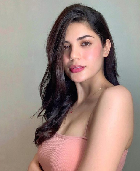 Nhan sắc của Hoa hậu Sharifa Akeel khiến nhiều người ngưỡng mộ.