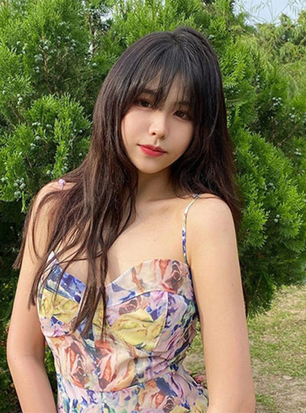 Trương Hiểu Kỳ là thí sinh nhỏ tuổi nhất trong cuộc thi Hoa hậu Hong Kong 2021. (Ảnh: instagram)