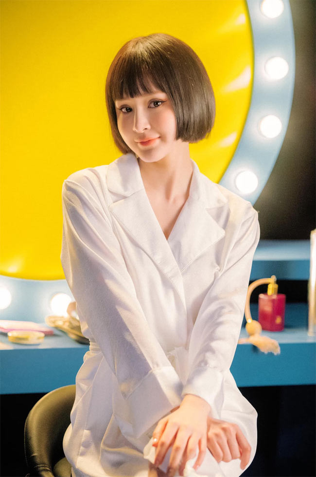 “Chủ yếu Hiền tiêm ở chóp mũi cho nó xinh và tự nhiên”, ca sĩ Hiền Hồ phân trần.