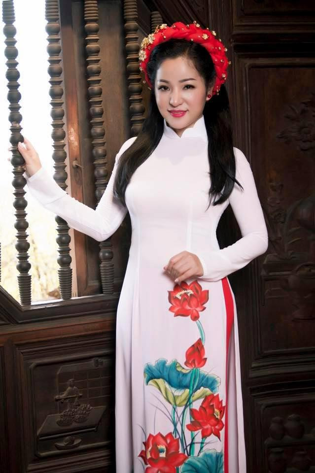 Ngoài việc phải xa con, nữ danh hài sinh năm 1976 còn phải hủy toàn bộ phim điện ảnh, phim truyền hình và các show diễn ở cả Việt Nam lẫn Mỹ. Hậu quả là cô không có thu nhập và phải sống bằng tiền tiết kiệm.