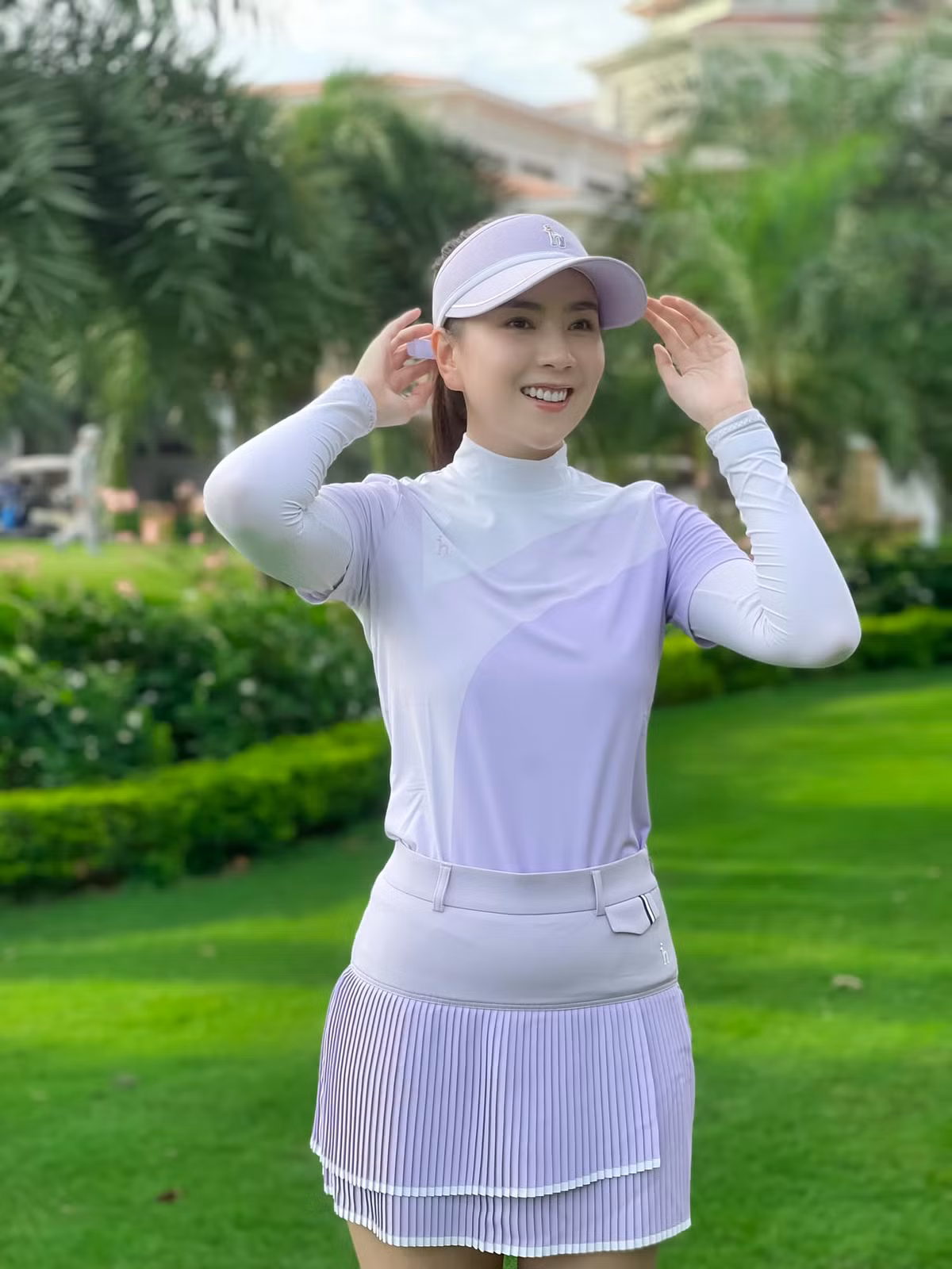  MC Mai Ngọc sinh năm 1990, thuộc thế hệ cùng thời với Mi Vân, Tâm Tít, Ngọc Anh...