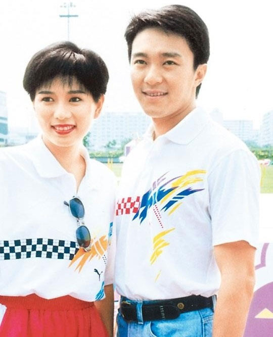 Mối tình của họ chỉ kéo dài được ba năm thì chia tay khi La Huệ Quyên muốn kết hôn còn họ Châu lúc đó lại chỉ muốn tập trung cho sự nghiệp. (Ảnh: Sohu)