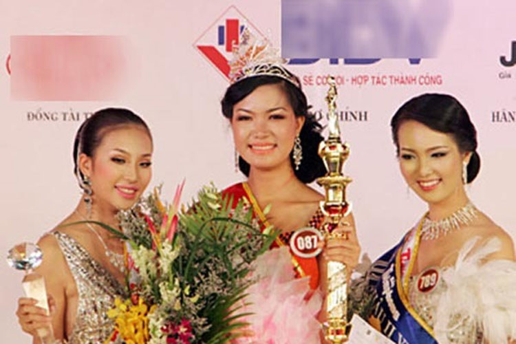 Cuộc sống tròn đầy viên mãn của Á hậu Thuỵ Vân Cuoc song tron day vien man cua A hau Thuy Van