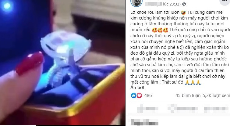 Mới đây, trên trang cá nhân của mình, mỹ nhân "Kem xôi" gây chú ý khi chia sẻ lại đoạn clip bà chủ Đại Nam - Phương Hằng khoe thú chơi kim cương cùng bộ sưu tập khủng mà không phải ai cũng có được.