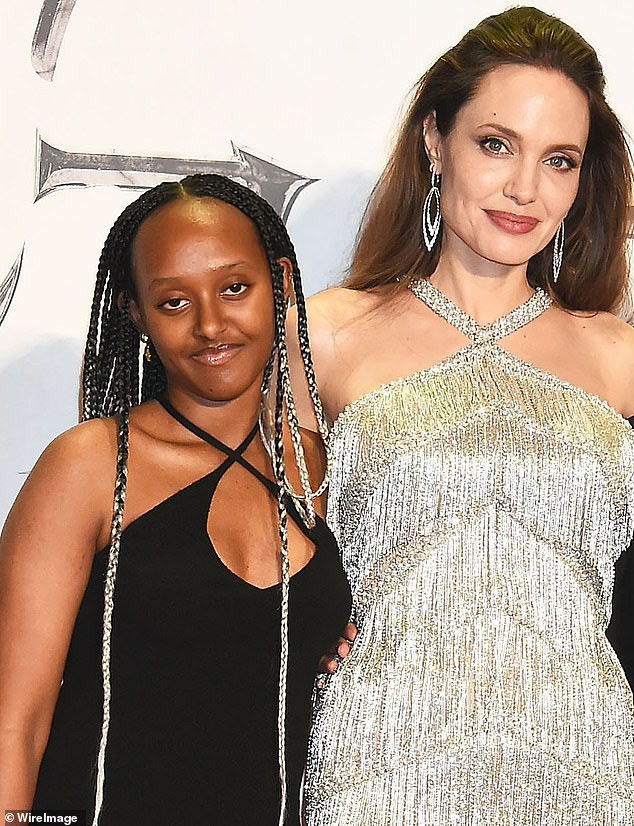 "Zahara không chỉ là con gái, là gia đình của tôi, con bé còn là một cô gái châu Phi phi thường”, mẹ Angelina Jolie nhận xét về con gái nuôi. (Ảnh: WireImage)