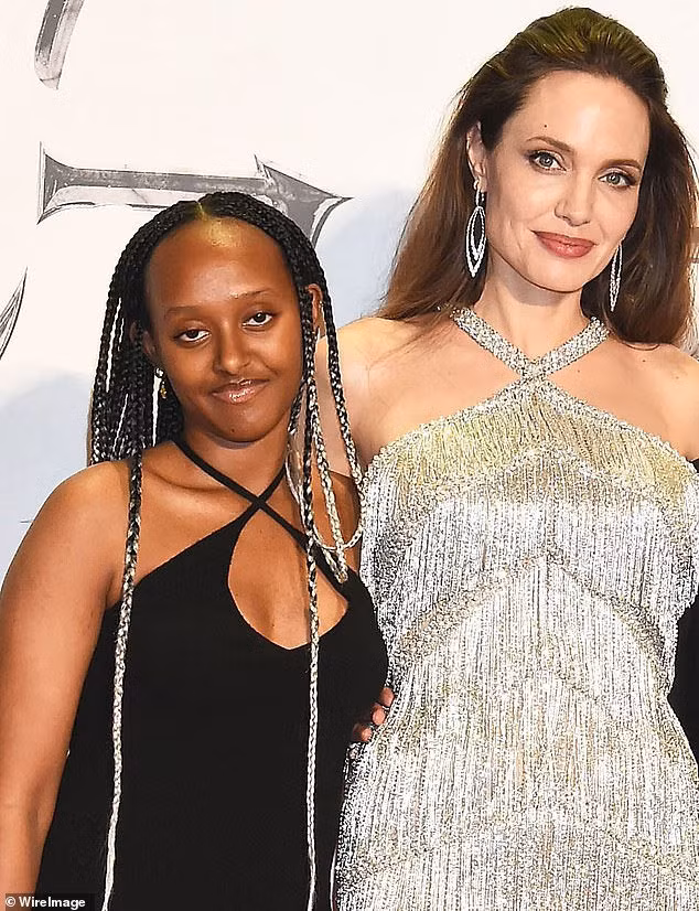"Zahara không chỉ là con gái, là gia đình của tôi, con bé còn là một cô gái châu Phi phi thường”, mẹ Angelina Jolie nhận xét về con gái nuôi. (Ảnh: WireImage)