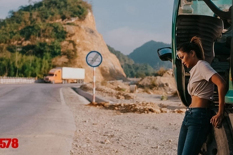 Vai diễn "đả nữ" trong "578: Phát đạn của kẻ điên" được xem là bước đánh dấu cho chặng đường sự nghiệp của H'Hen Niê. (Ảnh: VTC)