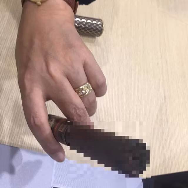 Năm 2019, Quốc Khánh khiến cộng đồng mạng xôn xao tưởng anh sắp kết hôn khi khoe bức ảnh chụp bàn tay đeo chiếc nhẫn ở ngón áp út. Tuy nhiên, nam diễn viên phủ nhận và khẳng định anh chưa có ý định lập gia đình.