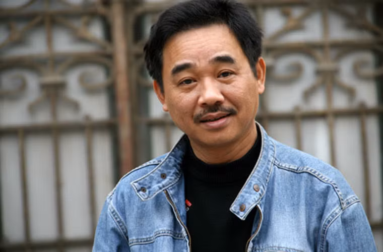 Cách đây vài năm, Quốc Khánh quyết định ngừng chơi Facebook vì muốn giữ kín chuyện riêng tư và thấy mất thời gian với mạng xã hội.