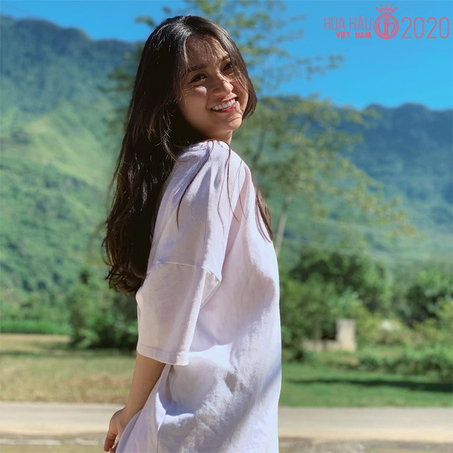 Sở hữu vẻ ngoài bắt mắt nên Anh Thư đã tự tin đi thi Hoa hậu Việt Nam 2020. Tuy nhiên cô không lọt sâu vào vòng trong.