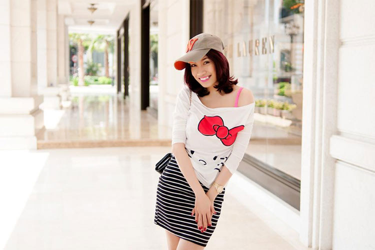 Càng về sau này, Pha Lê càng kín tiếng trong chuyện yêu đương hơn. Mọi người chỉ biết cô đang hẹn hò ai đó khi chia sẻ thông tin bị sảy thai vào đầu năm 2018 hoặc cô kể lại chuyện từng bị bạn trai hành hung lúc sang lưu diễn tại Mỹ vào năm 2017.