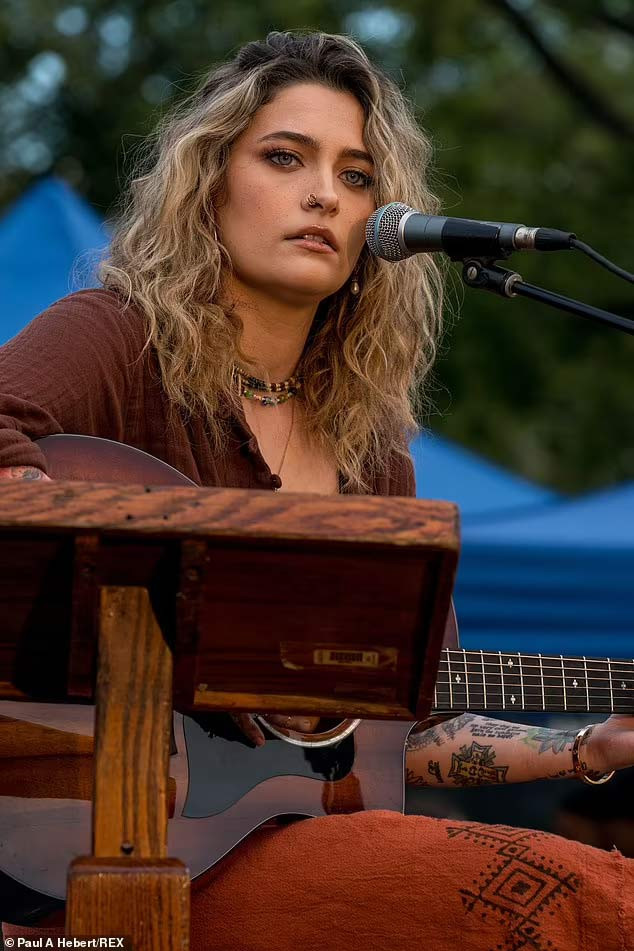 Năm 2020, Paris ra mắt album đầu tay với tên gọi "Wilted". (Ảnh: Rex)