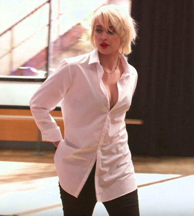 Ngoài khả năng âm nhạc, cô gái sinh năm 1998 còn thử sức với phim ảnh. Tháng 3/2017, Paris lần đầu đóng phim trong một series phim của FOX Star. (Ảnh: Rex)