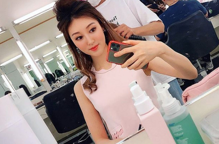 Với khoản tiền kếch xù được chồng cũ chia sau khi ly hôn, Hà Diễm Quyên tận hưởng cuộc sống vô cùng xa hoa.