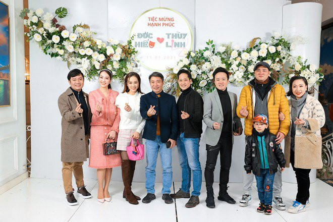 Sau ngày trọng đại, Công Lý và vợ trẻ Ngọc Hà lần đầu lộ diện trong đám cưới của MC Thùy Linh hôm 12/1. Ảnh: Vũ Toàn.