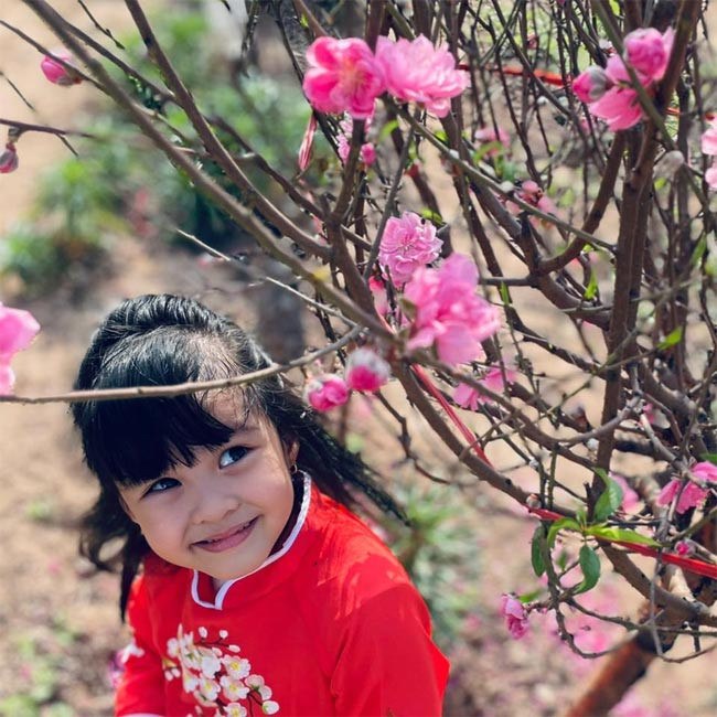 "Em bé nhỏ như một món quà tuyệt vời mà ông trời ban tặng cho gia đình tôi", Diễm Quỳnh nói về con gái út.