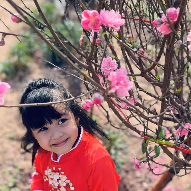 "Em bé nhỏ như một món quà tuyệt vời mà ông trời ban tặng cho gia đình tôi", Diễm Quỳnh nói về con gái út.