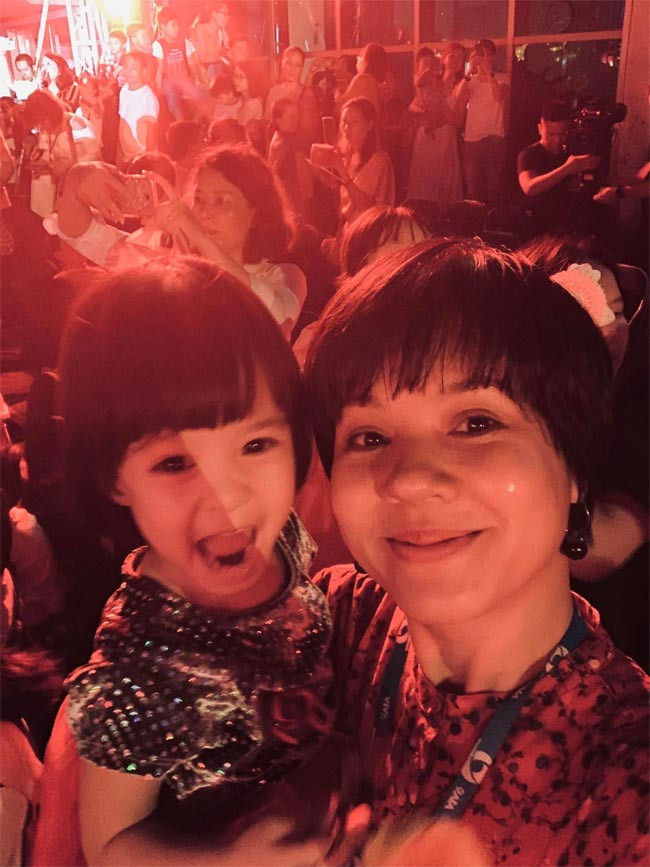 Năm 2017, ở tuổi 45, Diễm Quỳnh sinh thêm con gái thứ hai, tên gọi ở nhà là bé Gà.