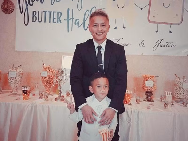 Chồng cô rất quan tâm và yêu quý con riêng của Thụy Anh, bé Jacky. (Ảnh: Zing)