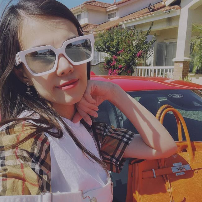 Thụy Anh hiện không còn hoạt động showbiz mà chuyển hướng kinh doanh online.(Ảnh: FBNV)