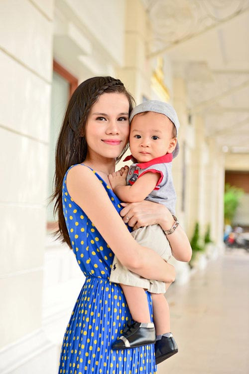 Thời điểm đó Ngô Kiến Huy đang có bạn gái là ca sĩ Khổng Tú Quỳnh và anh còn là học trò thân thiết của Thanh Thảo, chị gái Thụy Anh. (Ảnh: Gia đình trẻ)