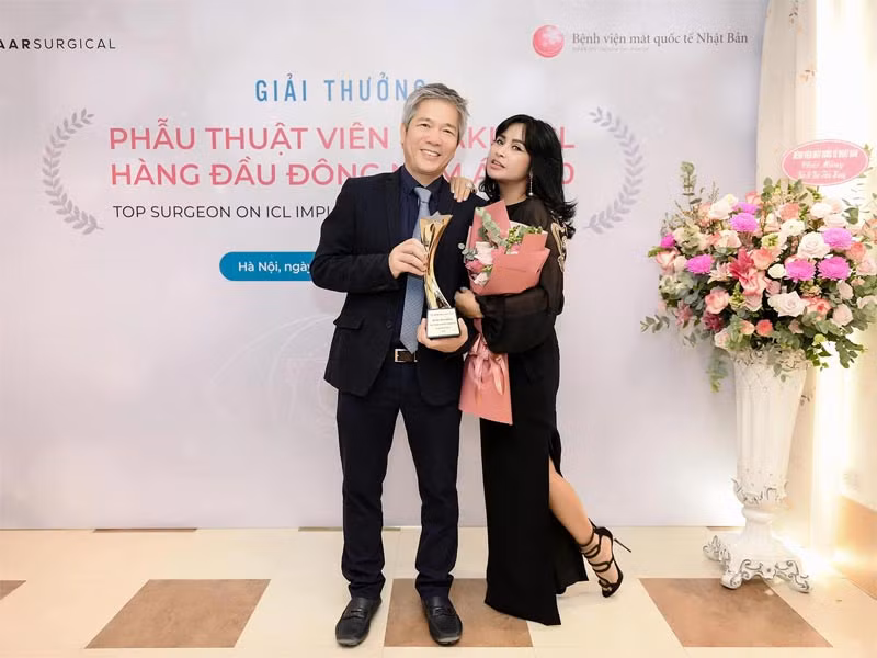 Con riêng của cả hai anh chị đều ủng hộ chuyện tình của họ.