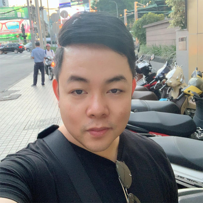 Nam ca sĩ sinh năm 1979 cho biết mặc dù đã giảm được 8kg nhưng anh tiếp tục giảm cân để có vẻ ngoài hoàn hảo cho live show vào tháng 10 tại Hà Nội.