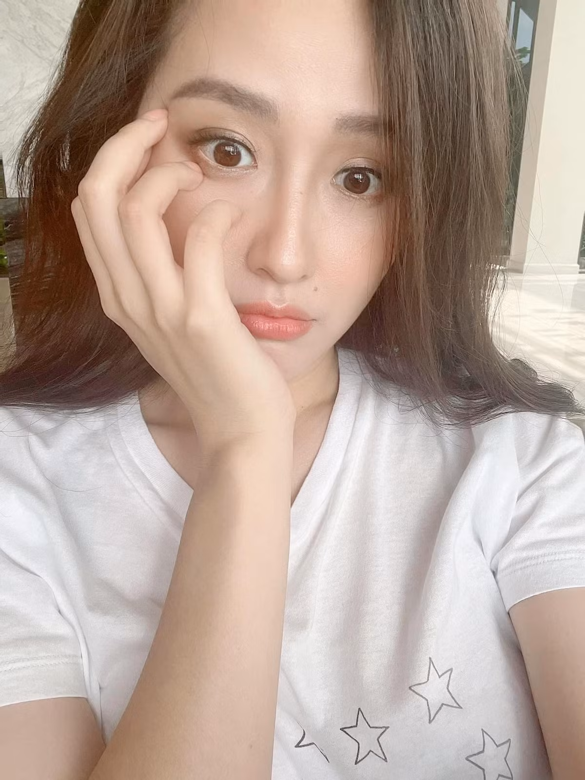 Hiện, Mai Phương Thúy đã khỏe lại và bắt tay ngay vào công việc. Fan cũng khuyên cô chú ý giữ sức khỏe để hoàn thành tốt hành trình.