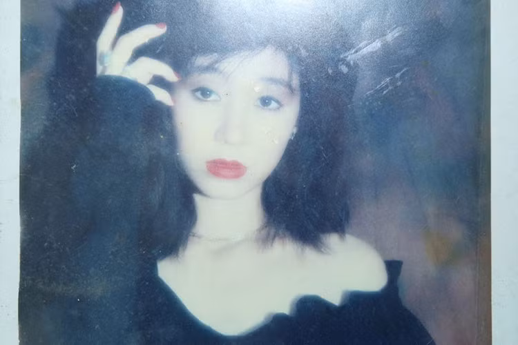 Không chỉ gây chú ý với danh xưng "vợ của Hoài Linh", ca sĩ Hà My còn khiến nhiều người thắc mắc về nhan sắc xinh đẹp thế nào mà từng khiến bao chàng trai si mê?