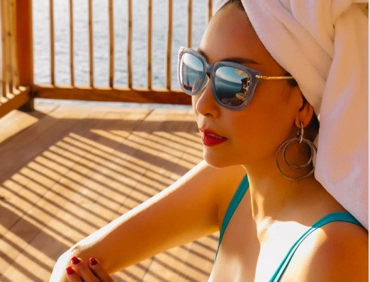 Với dòng dõi trâm anh thế phiệt, Hà Kiều Anh luôn toát lên vẻ đẹp đài các, sang trọng. Là mẹ của ba con, Hoa hậu Việt Nam 1992 vẫn giữ được vóc dáng tuyệt vời.