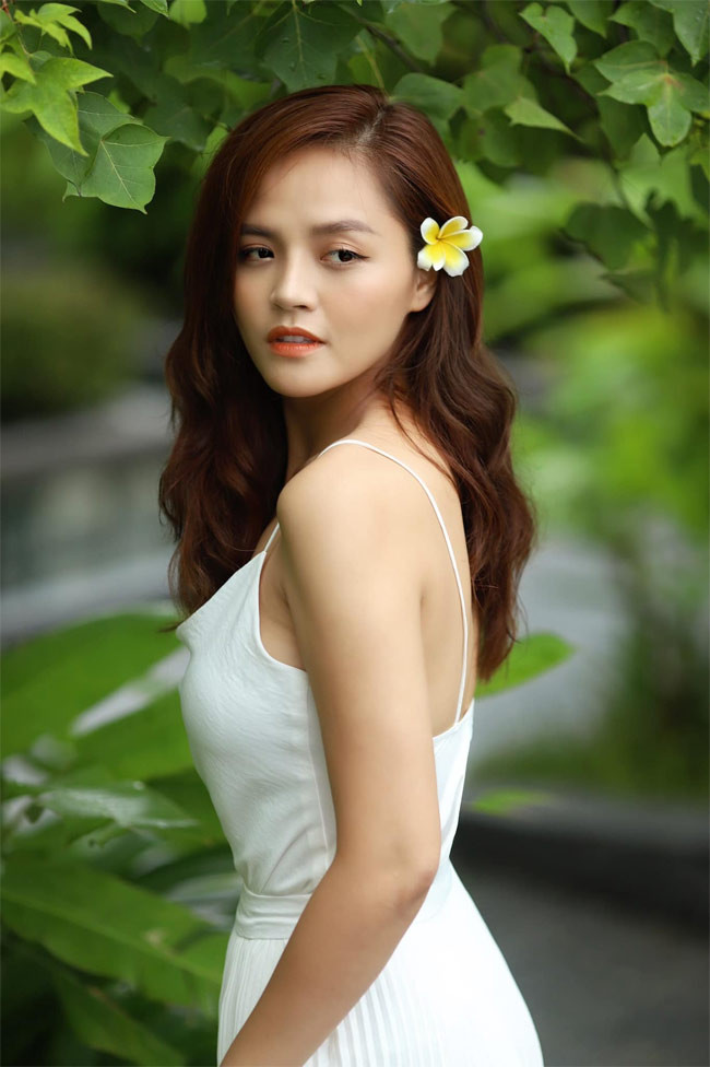 So với thời gian đi thi hoa hậu của 13 năm trước, hiện tại nhan sắc của Thu Quỳnh còn vượt trội hơn.