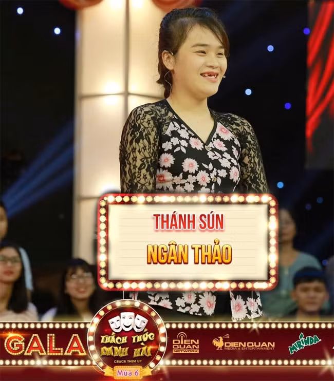 Nhận giải quán quân “Thách thức danh hài” 2019, cuộc đời "Thánh sún" Phạm Ngân Thảo đã bước sang một trang mới.