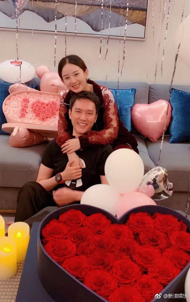 Cuộc hôn nhân của nữ diễn viên sinh năm 1987 và người chồng họ Phùng êm ả không được bao lâu. Tháng 8/2019 có tin Phùng Thiệu Phong ngoại tình khi vợ đang mang thai. (Ảnh: Sina)