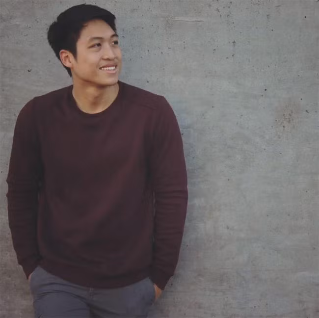 Mới đây, NSND Hồng Vân báo tin vui, bộ phim do con trai Khôi Nguyên đạo diễn và viết kịch bản mang tên “Nostalgia” được chọn tham gia 4 LHP ở Mỹ: New York Film Awards, Oniros Film Awards, Venice Shorts Film Awards và Los Angeles Film Awards và lọt vào top 15 phim hay nhất của giải phim Los Angeles Film Awards.