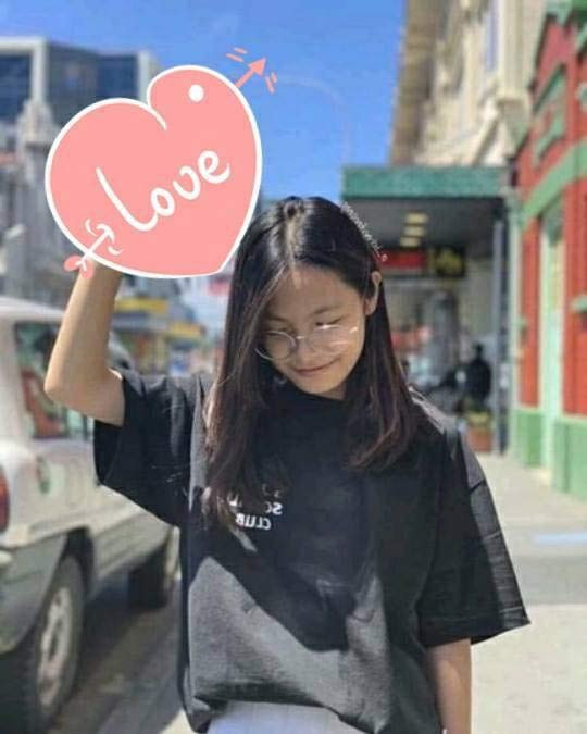 Bé Bo ngày nào giờ đã lớn bổng thành thiếu nữ xinh tươi, năng động.