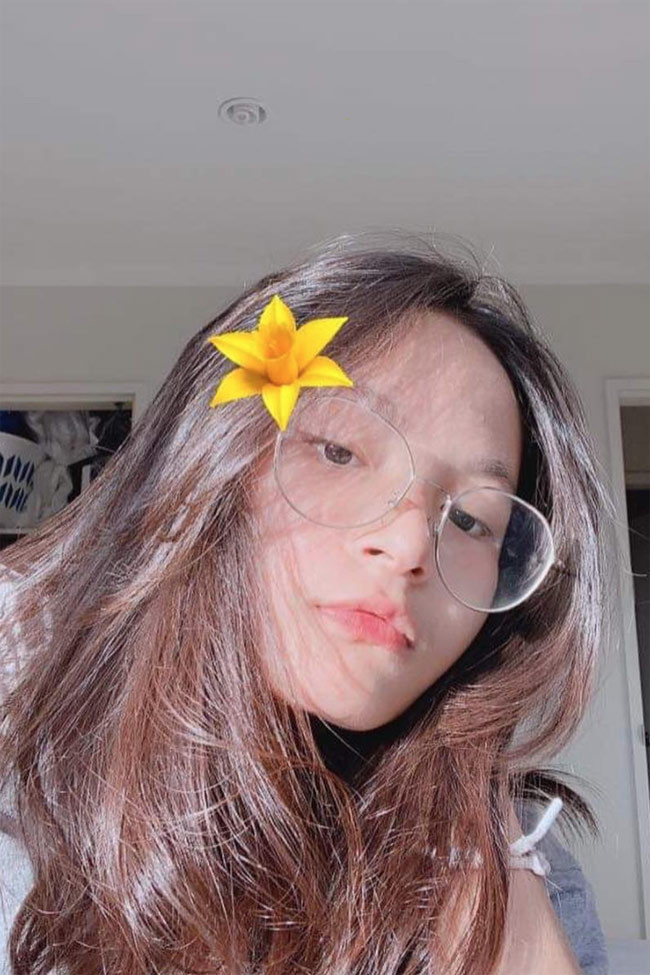 Cô bé Bảo Anh năm nay đã bước sang tuổi 15 và hiện đang du học tại Auckland, New Zealand. Kể từ khi đi du học, cô bé khá kín tiếng trên mạng xã hội.