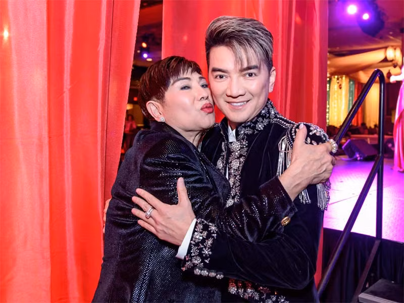 Đàm Vĩnh Hưng và bà Liên Phạm kết hôn vào ngày 13/6/2004 và ly thân ngày 22/2/2018. Cả hai không có con chung và không phân chia tài sản.